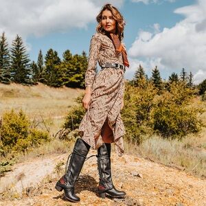 Freebird Coal Boots in gray and red.   Size 8